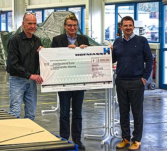 Die Spendenübergabe an die Lebenshilfe
