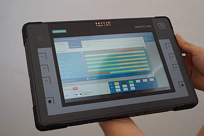 Tests with the Mobile Panel from Siemens