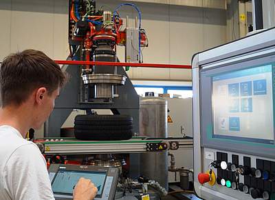 Tests with the Mobile Panel from Siemens