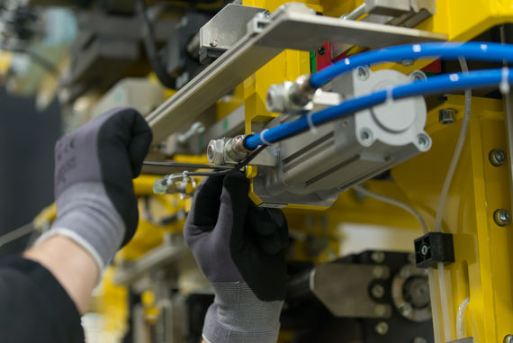 Service Engineer