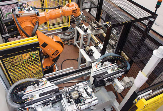 Horizontal balancing machine